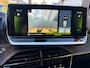 Peugeot 208 1.2 PureTech Road Trip uitv. - Navigatie / Apple Carplay I Airco I LED I DPC I Sport pakket I Dealer onderhouden