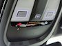 Volvo XC40 B3 Plus Black Edition | Keyless | 20" Velgen | Achteruitrijcamera |