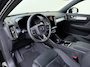 Volvo XC40 B3 Plus Black Edition | Keyless | 20" Velgen | Achteruitrijcamera |