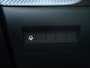 Peugeot 2008 1.2 Hybrid 145 GT | Camera voor en achter | Autopmaat  | Navigatie | Lichtmetalen Velgen 18 inch | LED Koplampen | Keyless entry en start | Draadloze telefoonoplader