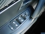 Peugeot 2008 1.2 Hybrid 145 GT | Camera voor en achter | Autopmaat  | Navigatie | Lichtmetalen Velgen 18 inch | LED Koplampen | Keyless entry en start | Draadloze telefoonoplader