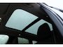 Volvo XC60 T6 Plug-in hybrid AWD Ultra Dark | Panoramadak | Luchtvering | Trekhaak | Head-up display | Verwarmbare voorstoelen, achterbank en stuurwiel | Premium audio by Harman Kardon | Adaptieve cruise control |