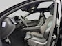 Volvo XC60 2.0 B4 R-Design Trekhaak | Leer | 360gr camera | navi | Pano | Stoelverwarming | Keyless | MHEV