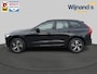 Volvo XC60 2.0 B4 R-Design Trekhaak | Leer | 360gr camera | navi | Pano | Stoelverwarming | Keyless | MHEV
