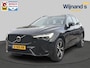 Volvo XC60 2.0 B4 R-Design Trekhaak | Leer | 360gr camera | navi | Pano | Stoelverwarming | Keyless | MHEV