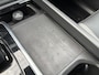 Volvo XC60 2.0 B4 R-Design Trekhaak | Leer | 360gr camera | navi | Pano | Stoelverwarming | Keyless | MHEV