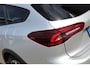 Ford Focus Wagon 1.0-155pk EcoBoost 'Active' Mild-Hybrid AUTOMAAT ! Trekgew. 1.500kg ! Ruim 13.000,- beneden nieuwprijs ! Autm. airco dual, navigatie, camera, telefoonvoorb., adapt. cruise cntrl, LED verl., lane- en side assist+stuurhulp, LM wln, B&O soundsyst. etc.