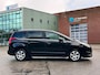 Peugeot 5008 1.2 PureTech Style 7p. Achteruit camera*Navigatie*Pano*Dealer onderhouden*Cruise*NAP*Clima*LM velgen*Parkeersensoren*