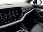 Volkswagen Touareg 3.0 TSi eHybrid 4MOTION R 462PK Aut. SOH 86%, Panoramadak, Trekhaak, Alarm, Keyless, Side Assist, Memorystoel, Stoel-Stuurverwarming, 20" LM velgen