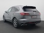 Volkswagen Touareg 3.0 TSi eHybrid 4MOTION R 462PK Aut. SOH 86%, Panoramadak, Trekhaak, Alarm, Keyless, Side Assist, Memorystoel, Stoel-Stuurverwarming, 20" LM velgen
