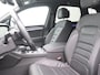 Volkswagen Touareg 3.0 TSi eHybrid 4MOTION R 462PK Aut. SOH 86%, Panoramadak, Trekhaak, Alarm, Keyless, Side Assist, Memorystoel, Stoel-Stuurverwarming, 20" LM velgen