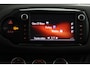 Toyota Yaris 1.3 VVT-i Aspiration | Navigatie | Trekhaak | parkeer sensoren voor | stootlijsten set |