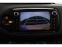 Toyota Yaris 1.3 VVT-i Aspiration | Navigatie | Trekhaak | parkeer sensoren voor | stootlijsten set |
