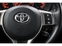 Toyota Yaris 1.3 VVT-i Aspiration | Navigatie | Trekhaak | parkeer sensoren voor | stootlijsten set |