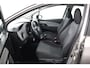 Toyota Yaris 1.3 VVT-i Aspiration | Navigatie | Trekhaak | parkeer sensoren voor | stootlijsten set |