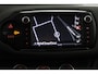 Toyota Yaris 1.3 VVT-i Aspiration | Navigatie | Trekhaak | parkeer sensoren voor | stootlijsten set |