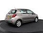 Toyota Yaris 1.3 VVT-i Aspiration | Navigatie | Trekhaak | parkeer sensoren voor | stootlijsten set |