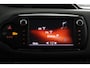 Toyota Yaris 1.3 VVT-i Aspiration | Navigatie | Trekhaak | parkeer sensoren voor | stootlijsten set |