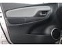 Toyota Yaris 1.3 VVT-i Aspiration | Navigatie | Trekhaak | parkeer sensoren voor | stootlijsten set |