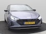 Hyundai i20 1.0 T-GDI 100pk Premium | Carplay | Climate control | Cruise control | Stoel/stuurverwarming | Camera | Parkeersensoren | DAB | Premium Audio | Lichtmetalen velgen | Navigatie