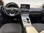 Hyundai Kona Electric EV Fashion 64 kWh 204PK | Warmtepomp | SOH 100 % | Navigatie | Apple Carplay & Android Auto | Adaptive cruise control | Climate control | Head-up display | Parkeersensoren achter | Trekhaak |