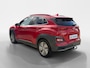 Hyundai Kona Electric EV Fashion 64 kWh 204PK | Warmtepomp | SOH 100 % | Navigatie | Apple Carplay & Android Auto | Adaptive cruise control | Climate control | Head-up display | Parkeersensoren achter | Trekhaak |
