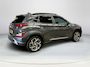 Hyundai Kona 1.6 GDI HEV Premium | Stoelverwarming | Achteruitrijcamera | Climate Control | Adaptief Cruise Control | Head up display | Apple Carplay/Android Auto |