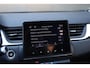 Renault Captur 1.3 TCe 140 Zen Achteruitrijcamera Airco Cruise CarPlay Trekhaak Getint glas NL-Auto!