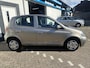 Toyota Yaris 1.0 VVT-i S-Line /Nieuwe apk bij aflevering/Airco/5 drs/All season banden