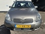 Toyota Yaris 1.0 VVT-i S-Line /Nieuwe apk bij aflevering/Airco/5 drs/All season banden