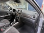 Suzuki Vitara 1.4 Boosterjet Style Smart Hybrid | Automaat | Eerste eigenaars auto | Afneembare trekhaak 1500KG | All season banden | Navigatie | Stoelverwarming | Hoge zitpositie | Lichtmetaal | Cruise control | Climate control | Two tone
