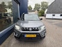 Suzuki Vitara 1.4 Boosterjet Style Smart Hybrid | Automaat | Eerste eigenaars auto | Afneembare trekhaak 1500KG | All season banden | Navigatie | Stoelverwarming | Hoge zitpositie | Lichtmetaal | Cruise control | Climate control | Two tone