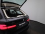 BMW 5-Serie Touring 530e 215kW xDrive Auto | Achteruitrijcamera | Apple Carplay | Stoelverwarming | Climate Control | Navigatie | Elektr. achterklep |