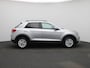 Volkswagen T-Roc 1.0 TSI Life Business | 115 PK | Caplay / Android Auto | Navigatie | Stoelverwarming | CLimatronic (Automatische Airco) | Parkeersensoren