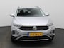Volkswagen T-Roc 1.0 TSI Life Business | 115 PK | Caplay / Android Auto | Navigatie | Stoelverwarming | CLimatronic (Automatische Airco) | Parkeersensoren