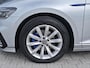 Volkswagen Passat Variant 1.4 TSI PHEV GTE Business | Incl. 12 maanden garantie | SOH 92% | Achterruitrijcamera | Trekhaak | Adaptieve cruise control | Stoelverwarming | Climate control | Keyless entry/start | Parkeersensoren voor en achter |