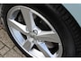 Volvo V40 2.0 T2 R-Design | Achteropkomend verkeer waarschuwing | Aluminium interieur afwerking | Bots herkenning en activatie | Centrale deurvergrendeling met afstandsbediening | Start/stop systeem | Cruise control | Navigatiesysteem full map + hard disk