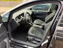 Volkswagen Golf Variant 1.5 TSI Highline Business R / ACC / Massage / Trekhaak / Led / Zeer nette auto !