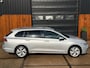 Volkswagen Golf Variant 1.0 eTSI Life Dealer onderhouden Adaptive cruise Clima Stoelverwarming Carplay
