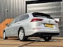 Volkswagen Golf Variant 1.0 eTSI Life Dealer onderhouden Adaptive cruise Clima Stoelverwarming Carplay