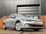 Volkswagen Golf Variant 1.0 eTSI Life Dealer onderhouden Adaptive cruise Clima Stoelverwarming Carplay