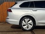 Volkswagen Golf Variant 1.0 eTSI Life Dealer onderhouden Adaptive cruise Clima Stoelverwarming Carplay