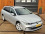Volkswagen Golf Variant 1.0 eTSI Life Dealer onderhouden Adaptive cruise Clima Stoelverwarming Carplay