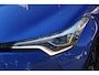 Toyota C-HR / C-HR+ 1.8 Hybrid Bi-Tone STOEL/STUURVERW PARK-SENSOREN DODEHOEK DETECTIE LM-VELGEN BLUETOOTH CAMERA LED
