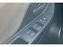Toyota Yaris 1.5 Hybrid Lease Bi-Tone / Trekhaak / Parkeersensoren / Camera / Keyless Start /