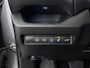 Toyota RAV4 2.5 Plug-in Hybrid AWD Bi-Tone Plus | Voorruit-Stuur-Stoelverwarming | JBL | Parkeersensoren V+A |