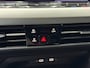 Volkswagen Golf 1.0 eTSI Life Business - Camera - ACC - Clima - Sfeerverlichting