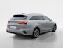 Kia Ceed Sportswagon 1.0T MHEV Design Edition | Stoel en stuurverwarming | Dodehoek detectie | Navigate | Camera | Parkeersensoren voor en achter | Elektrische achterklep | JBL sound |