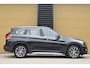 BMW X1 sDrive20i VDL Nedcar Edition * Head-up * Harman/Kardon * Camera * Facelift *Stuurwielverwarming *