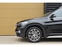 BMW X1 sDrive20i VDL Nedcar Edition * Head-up * Harman/Kardon * Camera * Facelift *Stuurwielverwarming *